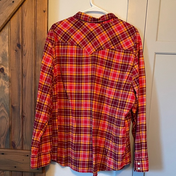 LEVIS men’s standard flannel button down with pearled buttons - Picture 2 of 6